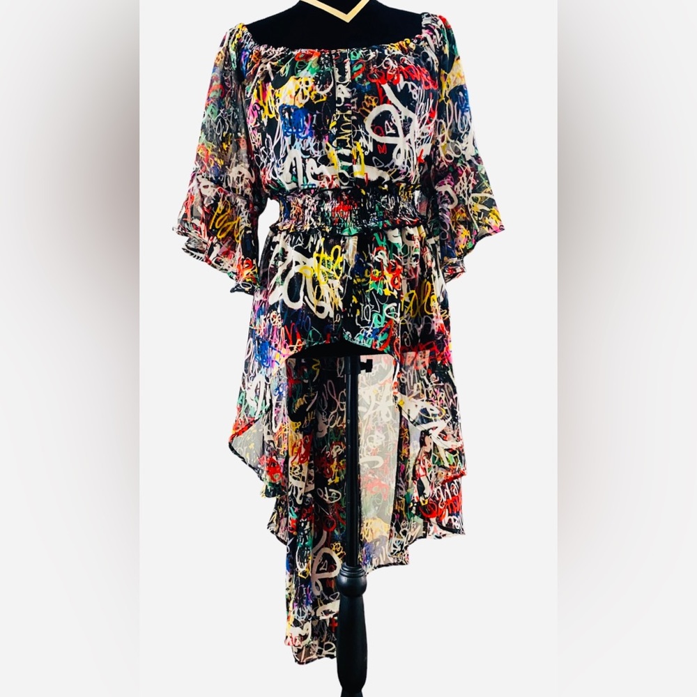 🔥Gorgeous Graphic TOP🔥Size 3X🔥NEW WITH 🏷️ TAGS